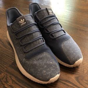Adidas Tubular shoes
